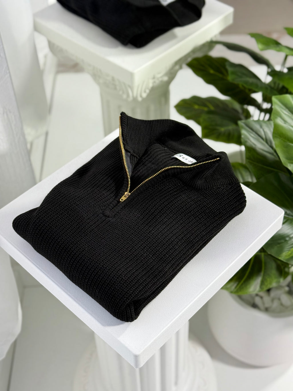 Zipper pullover sweatshirt